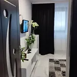 Tomis Promenada Apartament *